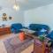 Holiday Home Kiwi with private pool