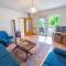 Holiday Home Kiwi with private pool