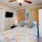 Sea Breezy - Entire Property - St Pete Beach