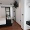 Paris-Irini Studios And Apartments