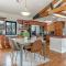 Spacious - High Ceilings - 4 Min to Beaver Creek