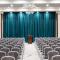 Blossom Hotel Houston, Curio Collection by Hilton