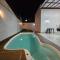 Casa espaçosa, mesa de sinuca e piscina aquecida!