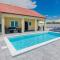 Holiday house Marijan with private pool and barbecue - by TA Leut - Privlaka