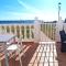 Modern apartment with pool on the beachfront in Marbella by SharingCo - مربلة