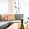 Komplett neu ausgestattete Ferienwohnung für 2 Personen - mit Boxspringbett, zwei Flat-TVs und Parkplatz