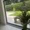 Entire Newly built Luxurious Villa Just Steps from Royal Ascot Racecourse, only 10 mins from Windsor Castle and 5 mins from Legoland Windsor Resort - 阿斯科特