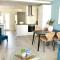 Lush Porthcawl Large Spacious 2 bedroom Apt, Garden, Prime Location