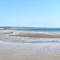 Lush Porthcawl Large Spacious 2 bedroom Apt, Garden, Prime Location