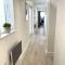 Lush Porthcawl Large Spacious 2 bedroom Apt, Garden, Prime Location