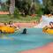 Oasis lodges