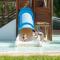 Oasis lodges
