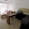Apartment, pool, beach access nearby C221