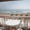 Lloyds Beach Club