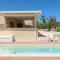 Trullo Cecapesce con piscina by Wonderful Italy