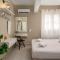 Maravelias Rooms