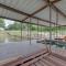 Shared Hot Tub, Pool and Dock Lakefront Grove House - Grove
