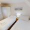 Aubergine Cottage - Part of the The Bay Filey Holiday Village with pool, gym and direct beach access, pub, restaurant, tennis and meadows walks