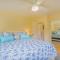 Hanalei Bay Villa Cottage 2Br 2Ba with Mountain Views HBV24