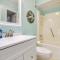 Sunny Condo - Private Ocean Isle Beach Access!