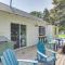 South Haven Farmhouse with Fire Pit, 4 Mi to Beach! - 南黑文