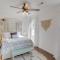 South Haven Farmhouse with Fire Pit, 4 Mi to Beach! - 南黑文