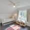 South Haven Farmhouse with Fire Pit, 4 Mi to Beach! - 南黑文
