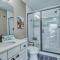 2 Bedroom townhome, super close to downtown FC!