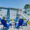 Picturesque Duplex Unit, half Mi to the Beach!