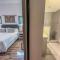 Newly renovated with a new deck Dock Slip Fire Pit Hot Tub Kayaks - Oakland