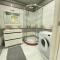Two Bedroom Large Apartment in Chisinau - 基希讷乌