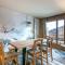 Appartement haut de gamme avec terrasse et accès skis aux pieds à Val-dIsère - FR-1-694-206