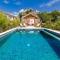 Mais Cottage