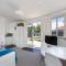 Pool House - One Bedroom Self Contained Unit - Motueka