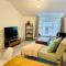 Central modern 1 Bed 1 Bath flat - Woking