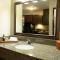 Oxford Suites Pendleton