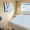 Comfortable 6 bedrooms house