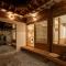Mirror Courtyard - Seul