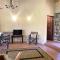 Double lodge on natural African bush - 2112