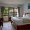 Fuego del Sol Beachfront Hotel