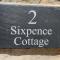 Sixpence Cottage, a few steps from the harbour!