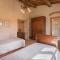 Leopolda in Selvarella pool and Wi-Fi