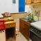 Limni No 2 self catering apartment - Posidhonía