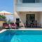 Villa LARUS with private pool - 斯维蒂安东