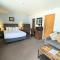 Western Riviera Lakeside Lodging