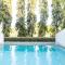 The Fairways Villas - 5 bedrooms & bathroom for up to 14 guests 7kms to Patong