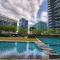 Cozy Minimalist Across Malls with Washer and Parking Near Airport - 马尼拉