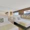Tower 2 Suite 3709 - QQP home