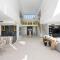 Iluka, Luxurious Riverfront Retreat