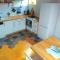 Stone's throw from Cesky Krumlov - 2 bdrooms,kids friendly,playroom! - Kájov